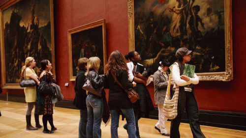 Музеи: Лувр - сокровищница мировых шедевров